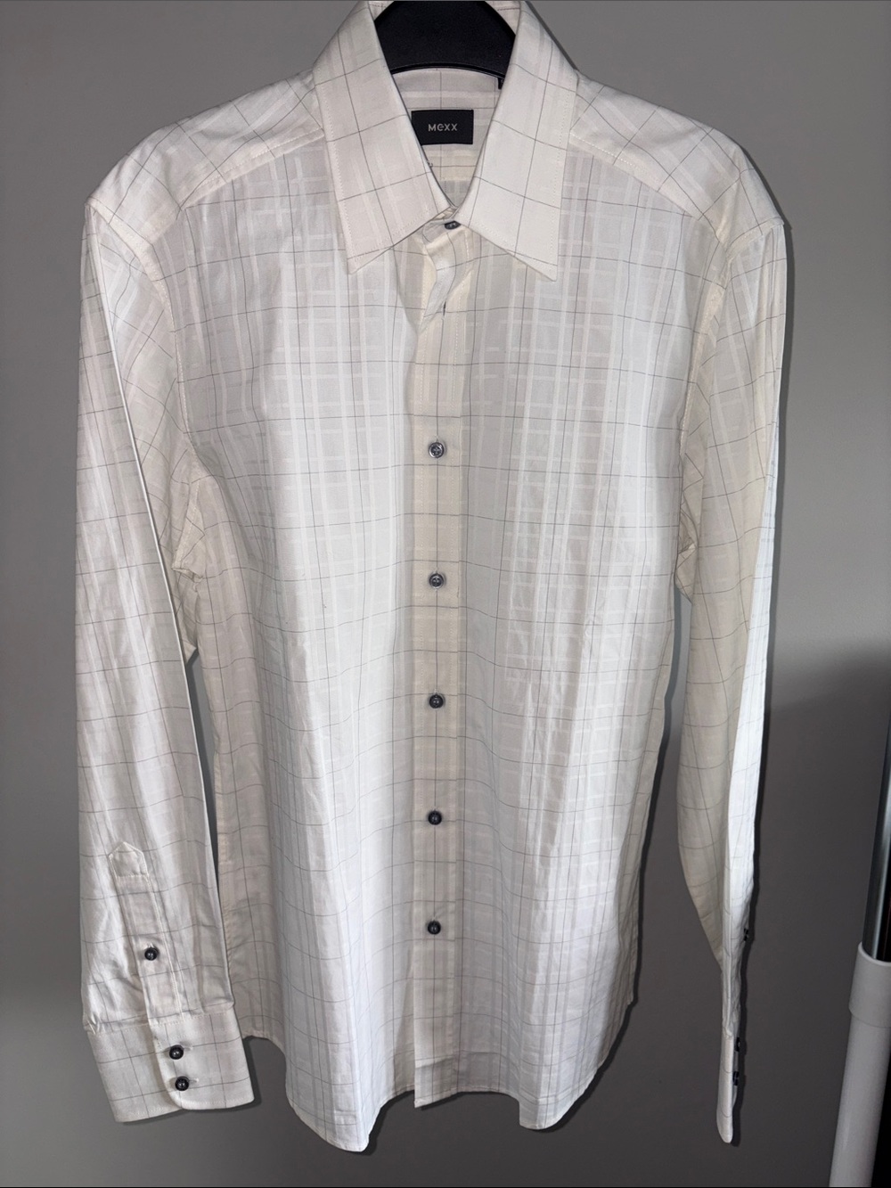 Vintage Mexx White Windowpane Dress Shirt with Subtle Gray Grid
